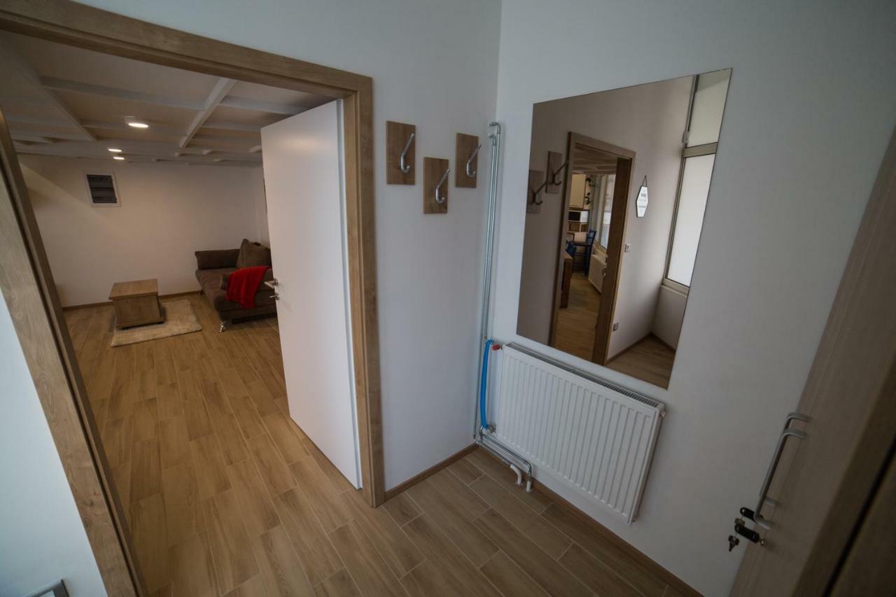 Apartment Emonca Ljubljana Exteriör bild